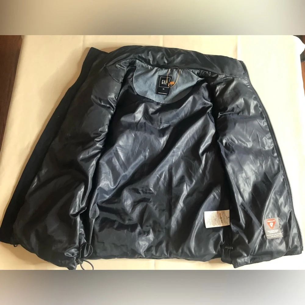 Gap women’s navy Primaloft wool blend vest size XS - Picture 3 of 10